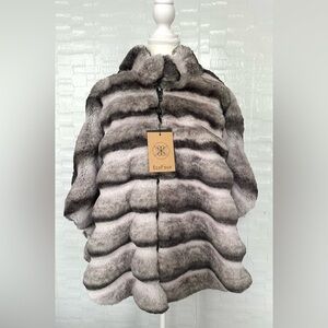 Belle Fare Grey Ombré Faux Fur Zip Up Cape Sz ONE SIZE AUTHENTIC NWT